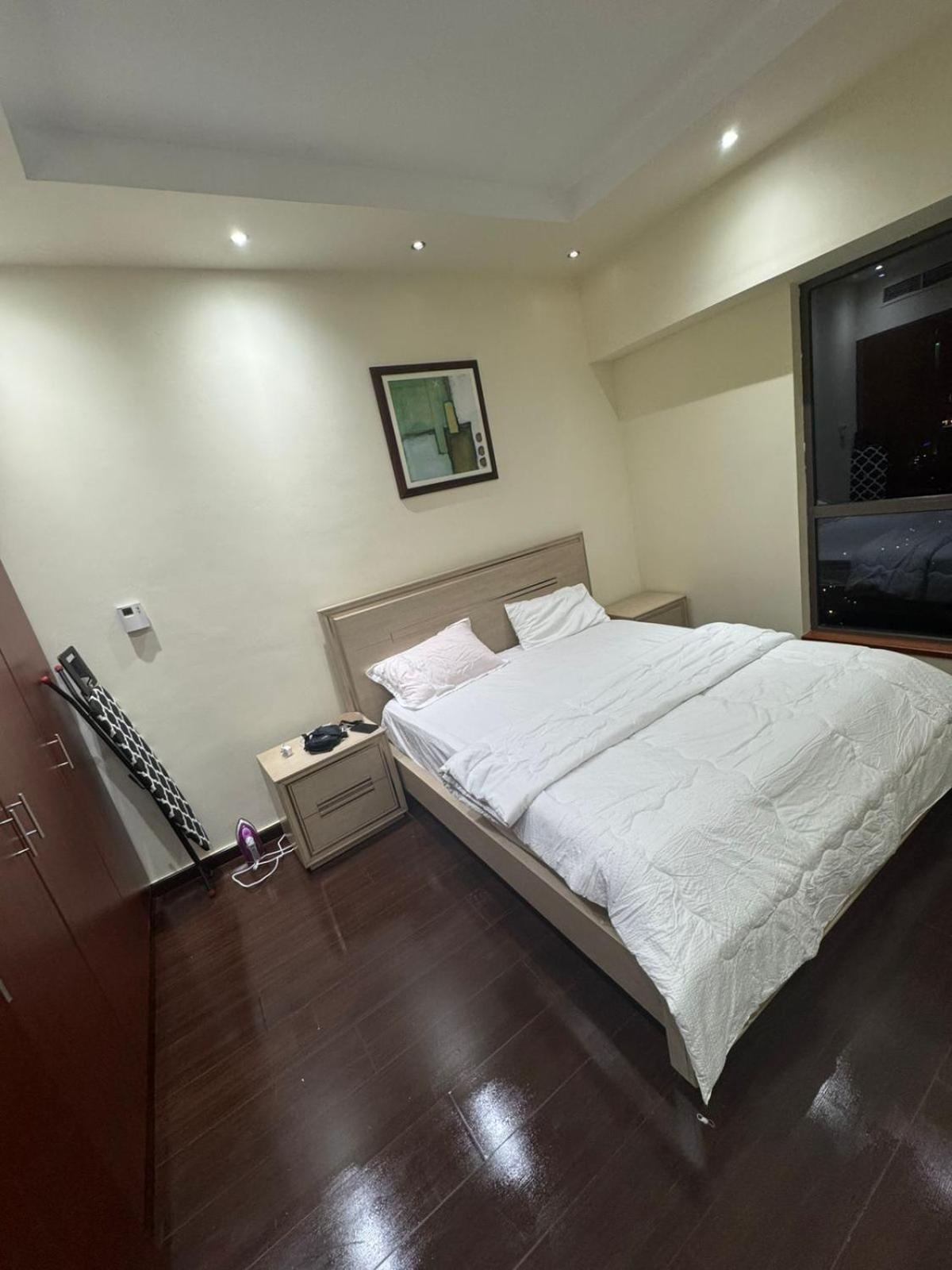 Sadaf 8 Jbr Luxury Master Bedroom Near Tram Dubai Exteriör bild